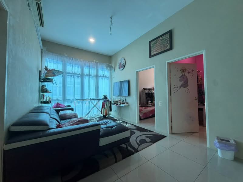 Rumah Berkembar untuk Dijual di Taman Residensi Panchor (Nibong Tebal) - David Lee - Living Room - PropertyGuru.com.my