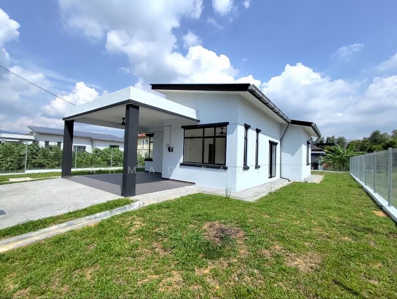 Rumah Banglo untuk Dijual di Mahkota Hills (Lenggeng) - Ahmad Fadlee - PropertyGuru.com.my