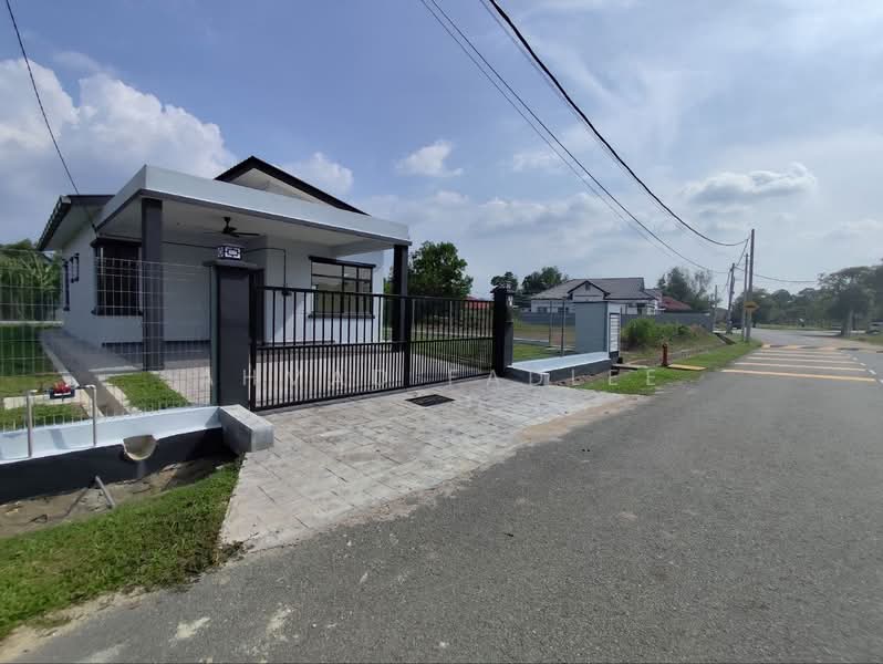 Rumah Banglo untuk Dijual di Mahkota Hills (Lenggeng) - Ahmad Fadlee - PropertyGuru.com.my
