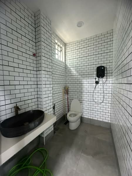 Rumah Teres 2 Tingkat untuk Dijual di Jasin (Melaka) - Vinc Pheng - Bathroom - PropertyGuru.com.my