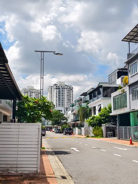 4-storey Terraced House for Rent in Ampang (Selangor) - Hisyam Noordin - Exterior - PropertyGuru.com.my