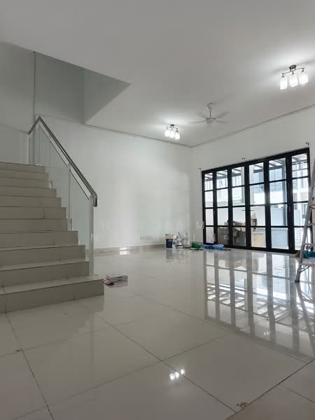 4-storey Terraced House for Rent in Ampang (Selangor) - Hisyam Noordin - Living Room - PropertyGuru.com.my