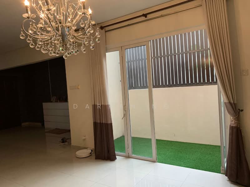 Terraced House for Sale in Temasya Glenmarie (Glenmarie) - Darren Ng - Living Room - PropertyGuru.com.my