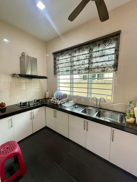 Bungalow for Sale in Kota Kemuning (Shah Alam) - Sa'a Nordin - Kitchen - PropertyGuru.com.my