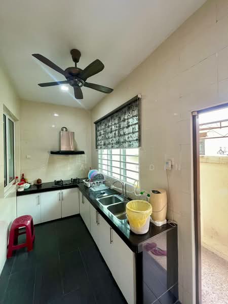 Bungalow for Sale in Kota Kemuning (Shah Alam) - Sa'a Nordin - Kitchen - PropertyGuru.com.my