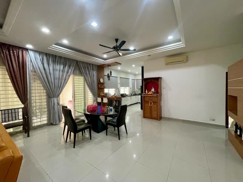 Bungalow for Sale in Kota Kemuning (Shah Alam) - Sa'a Nordin - Living Room - PropertyGuru.com.my