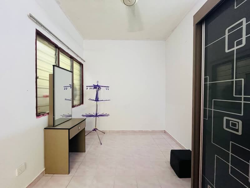 Rumah Flat untuk Disewa di Rumah Pangsa Nilam Sari - Syahrim Naim - Interior - PropertyGuru.com.my