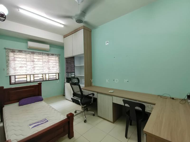Rumah Teres 2 Tingkat untuk Disewa di Taman Seri Austin (Tebrau) - Jessy Koh - Bedroom - PropertyGuru.com.my