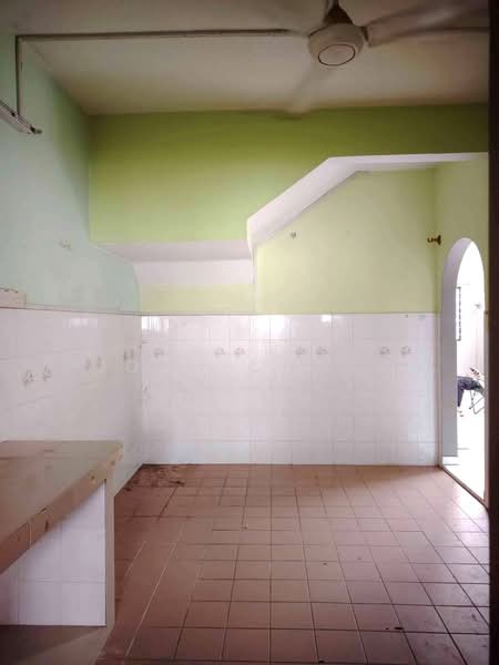 2-storey Terraced House for Sale in Tambun (Perak) - John Chuah - Kitchen - PropertyGuru.com.my