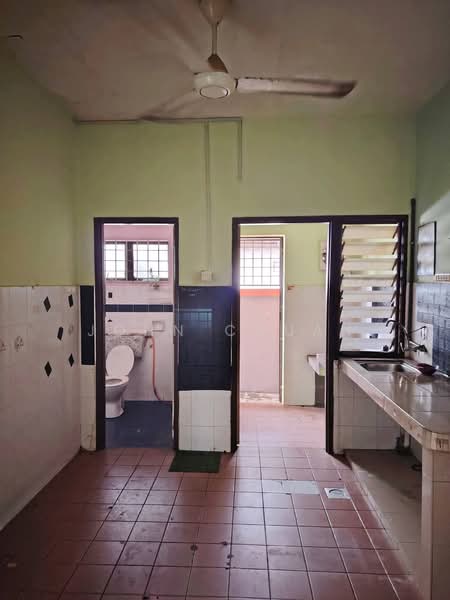 2-storey Terraced House for Sale in Tambun (Perak) - John Chuah - Bathroom - PropertyGuru.com.my