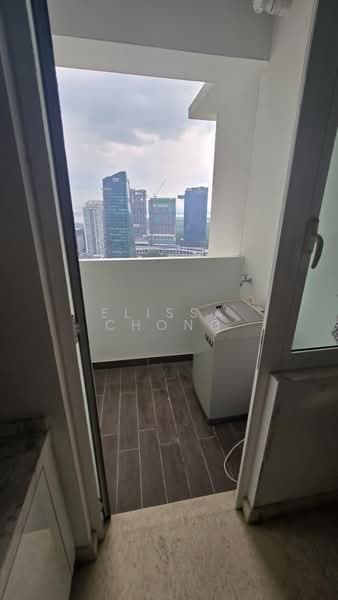Servis Apartment untuk Disewa di TriTower Residence @ Johor Bahru Sentral - Elissa Chong - Balcony - PropertyGuru.com.my