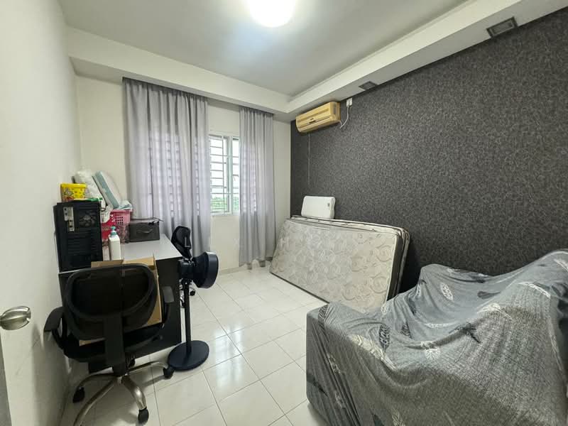 Apartment for Sale at Impian Senibong Residences - Lex Hiew - Bedroom - PropertyGuru.com.my