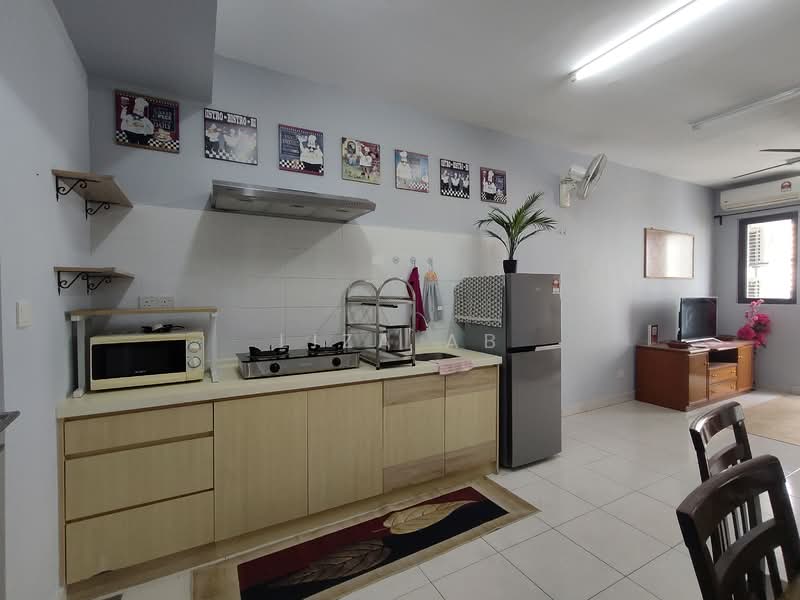 Servis Apartment untuk Dijual di Tiara Imperio Residence - Liza AB - Kitchen - PropertyGuru.com.my
