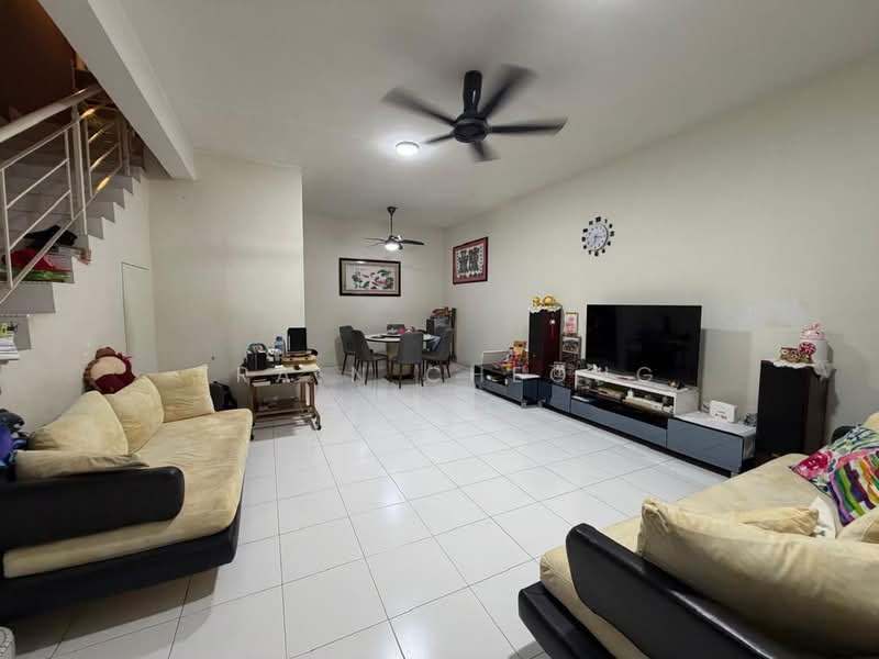Rumah Teres 2 Tingkat untuk Dijual di Taman Setia Indah (Tebrau) - Frain Cheong - Living Room - PropertyGuru.com.my