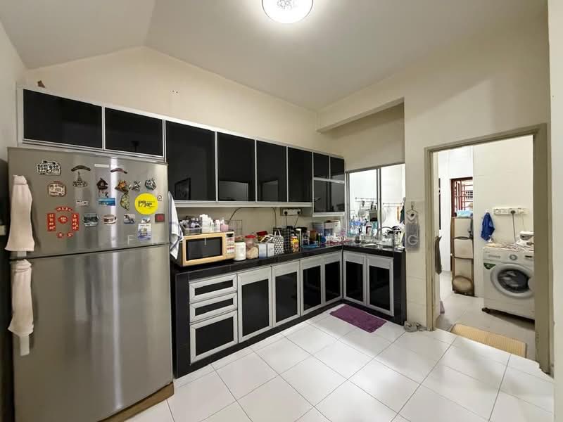 Rumah Teres 2 Tingkat untuk Dijual di Taman Setia Indah (Tebrau) - Frain Cheong - Kitchen - PropertyGuru.com.my