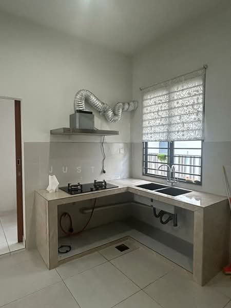 2-storey Terraced House for Rent in Puchong (Selangor) - Justin Lew - Kitchen - PropertyGuru.com.my