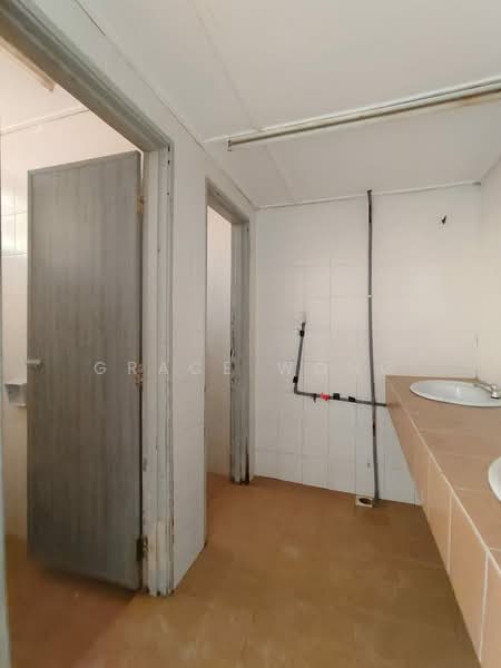 Shop / Office for Rent in Shah Alam (Selangor) - Grace Wong - Bathroom - PropertyGuru.com.my