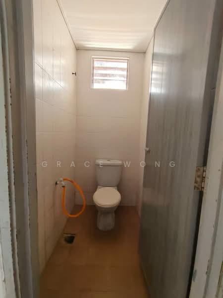 Shop / Office for Rent in Shah Alam (Selangor) - Grace Wong - Bathroom - PropertyGuru.com.my