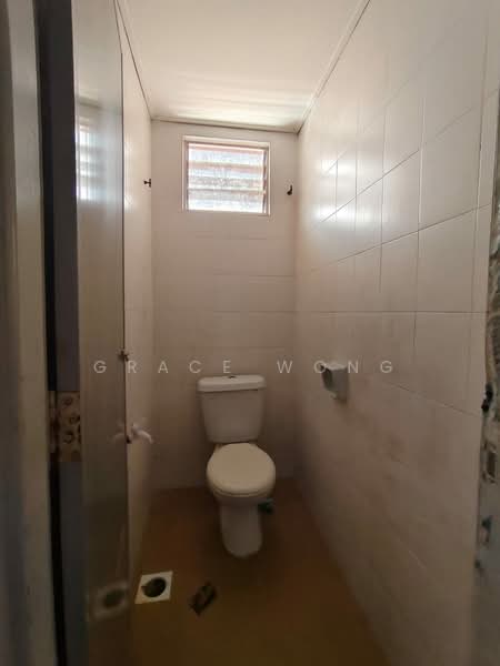 Shop / Office for Rent in Shah Alam (Selangor) - Grace Wong - Bathroom - PropertyGuru.com.my