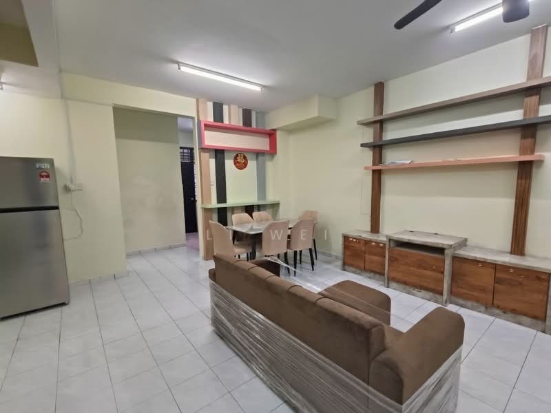 Rumah Teres 2 Tingkat untuk Disewa di Bukit Indah (Iskandar Puteri (Nusajaya)) - Li Wei - Living Room - PropertyGuru.com.my