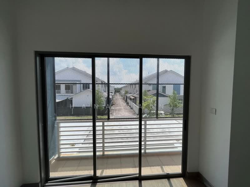 2-storey Terraced House for Sale in Kota Seriemas (Nilai) - Hana Zaini - Balcony - PropertyGuru.com.my