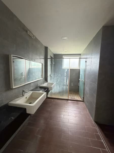 Terraced House for Rent in Tanjung Bungah (Penang) - Anne Lee - Bathroom - PropertyGuru.com.my