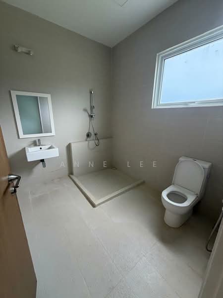 Terraced House for Rent in Tanjung Bungah (Penang) - Anne Lee - Bathroom - PropertyGuru.com.my