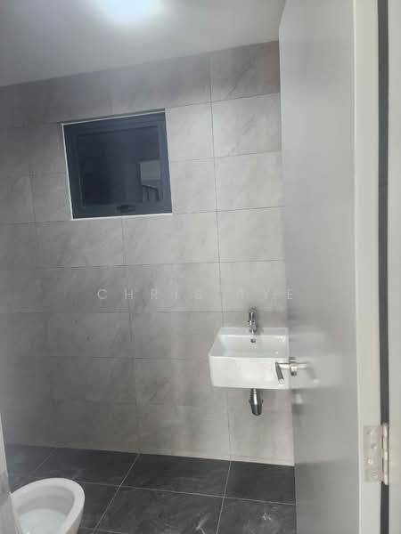 Servis Apartment untuk Disewa di Tulip Residence - Chris Tye - Bathroom - PropertyGuru.com.my