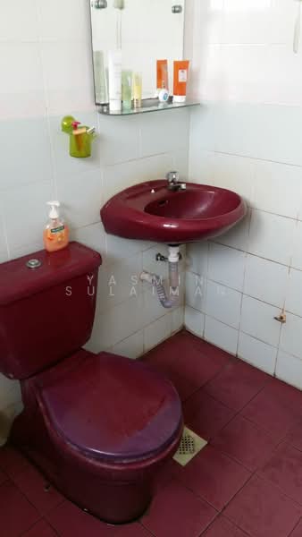Kondominium untuk Dijual di Kemuncak Shah Alam - Yasmin Sulaiman - Bathroom - PropertyGuru.com.my