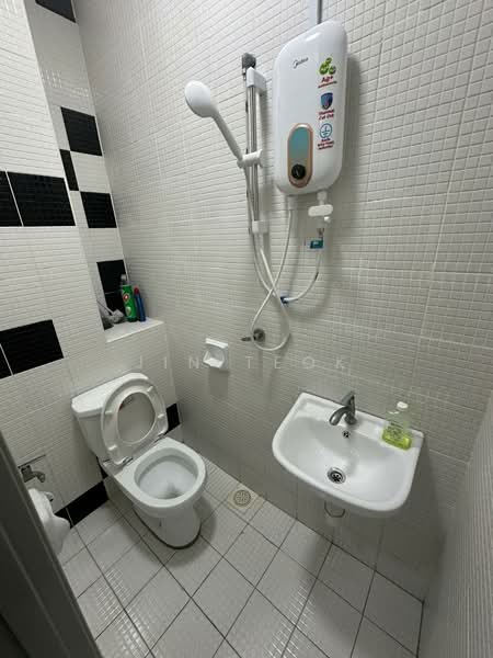 Service Residence for Rent at The Sky Executive Suites - Jin Teok - Bathroom - PropertyGuru.com.my