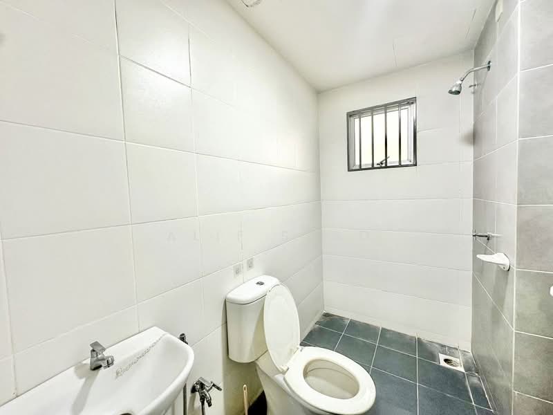 Pangsapuri untuk Dijual di Harmoni 1 - Alif Saad - Bathroom - PropertyGuru.com.my
