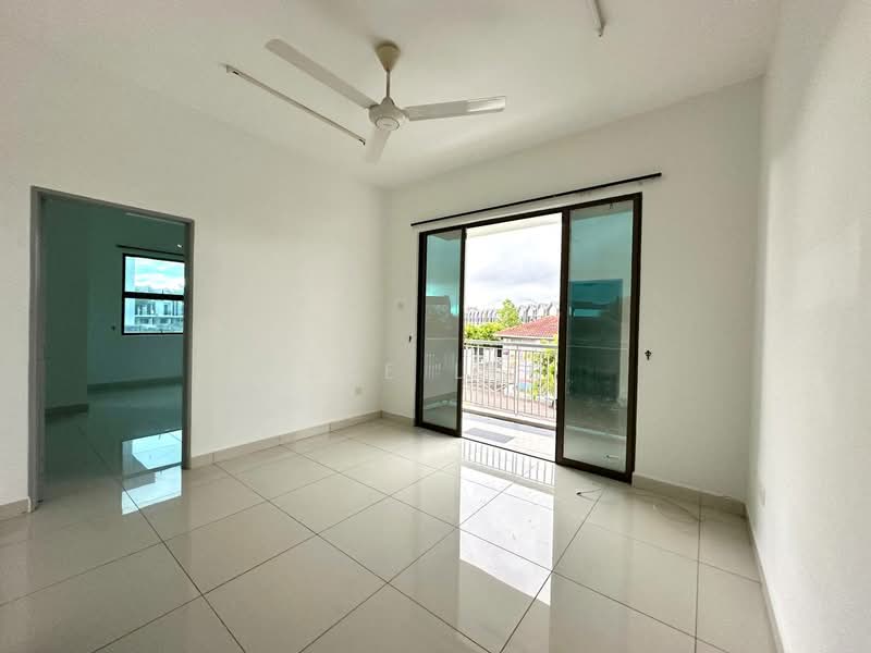 2-storey Terraced House for Sale in Bandar Dato Onn (Tebrau) - Sze Lee - Living Room - PropertyGuru.com.my