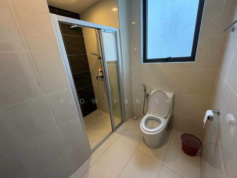Condominium for Rent at Royal Strand @ Country Garden Danga Bay - Siow Yan Er - Bathroom - PropertyGuru.com.my