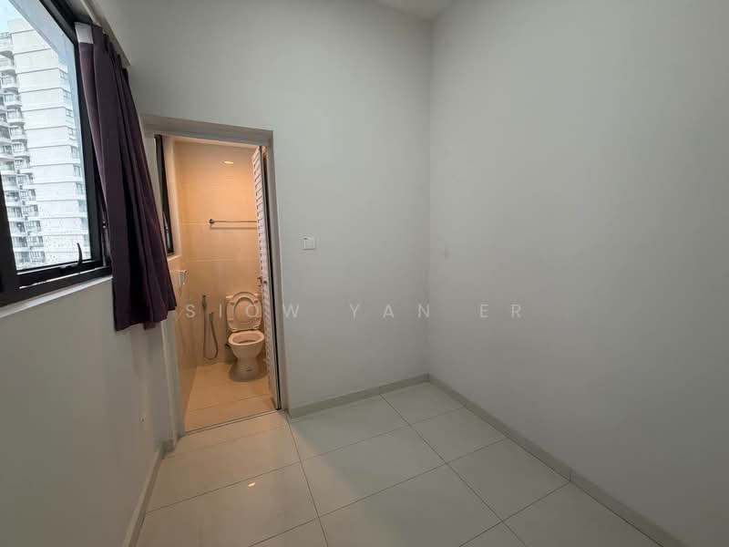 Condominium for Rent at Royal Strand @ Country Garden Danga Bay - Siow Yan Er - Bathroom - PropertyGuru.com.my