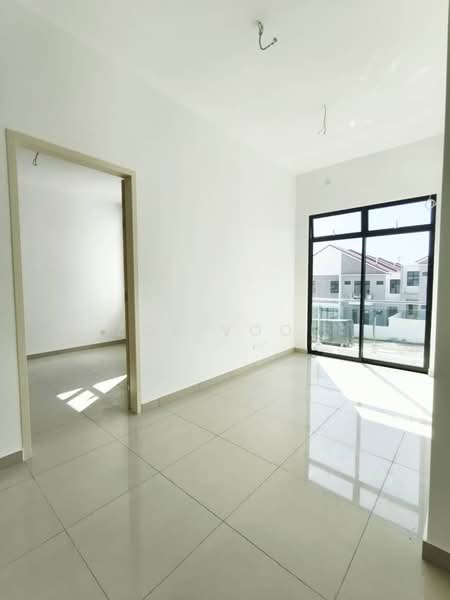Cluster House for Sale in Taman Mount Austin (Tebrau) - Zoe Voon - Interior - PropertyGuru.com.my