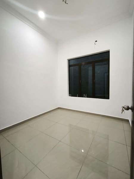 Semi-Detached House for Sale in Kampung Jalan Kebun (Shah Alam) - Nazrin Hakimin - Interior - PropertyGuru.com.my