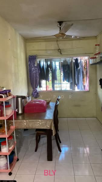 Rumah Flat untuk Dijual di Sri Angkasa Apartment - Ivy Por - Dining Room - PropertyGuru.com.my