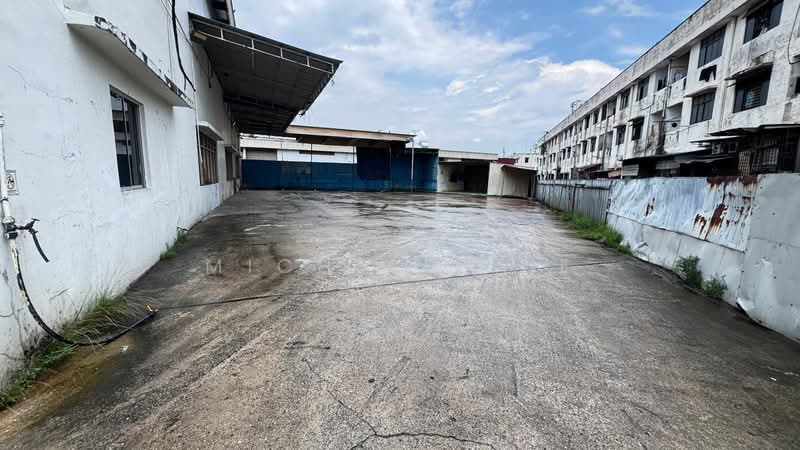 Factory for Rent in Taman Desa Cemerlang (Ulu Tiram) - Michelle He - Exterior - PropertyGuru.com.my