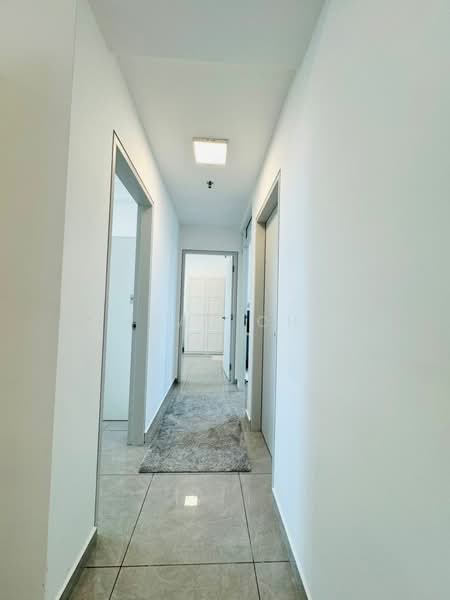 Apartment for Sale at Savana @ Batu Kawan - Cheau Chie Ooi - Corridor - PropertyGuru.com.my