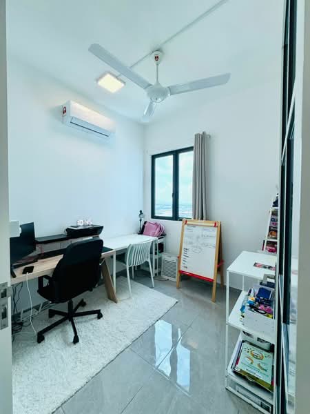 Apartment for Sale at Savana @ Batu Kawan - Cheau Chie Ooi - Study - PropertyGuru.com.my