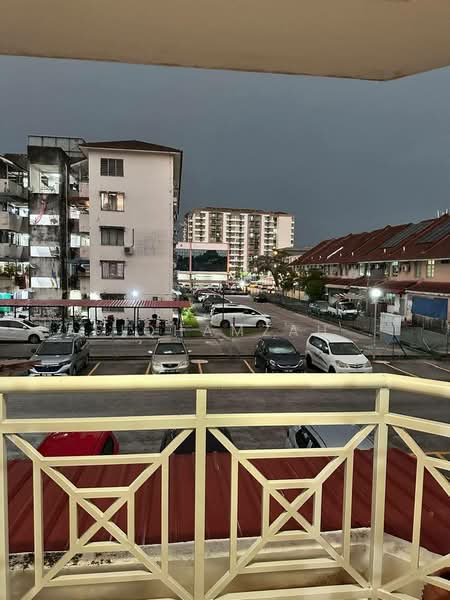 Pangsapuri untuk Disewa di Pangsapuri Desa Sri Jaya - AfiqHamzah . - Exterior - PropertyGuru.com.my