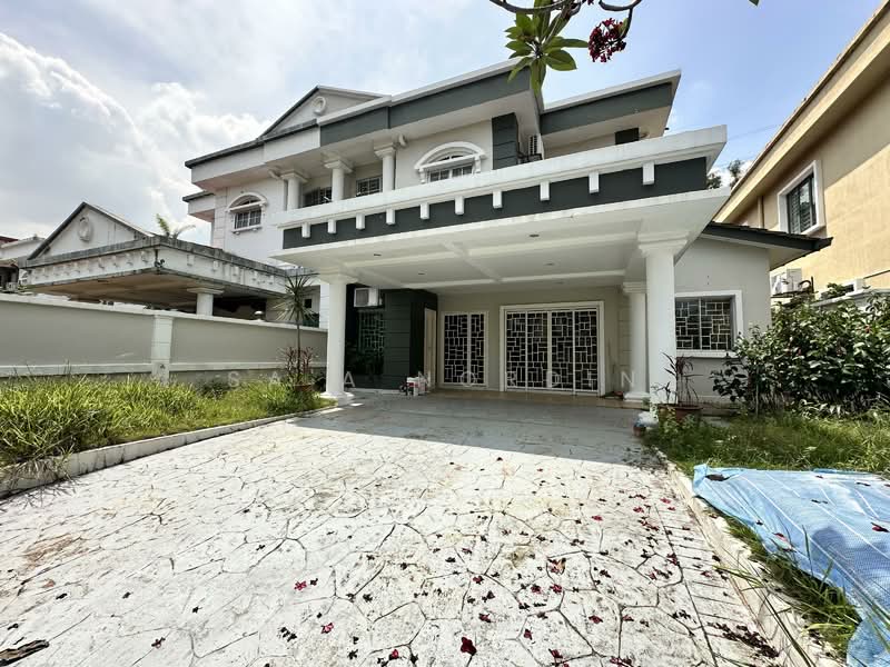 Semi-Detached House for Sale in Bukit Bandaraya (Shah Alam) - Sa'a Nordin - PropertyGuru.com.my