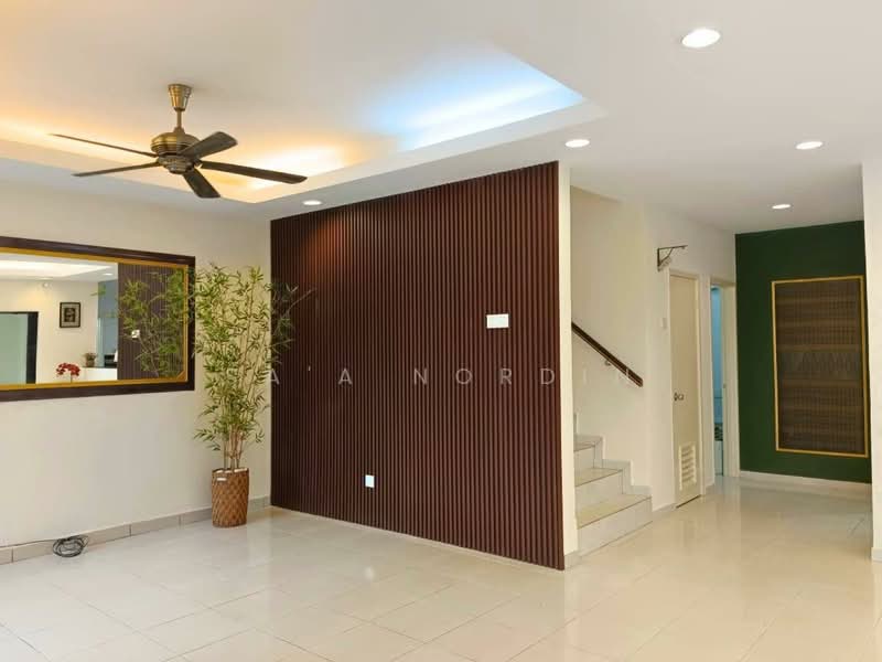 Semi-Detached House for Sale in Bukit Bandaraya (Shah Alam) - Sa'a Nordin - Living Room - PropertyGuru.com.my