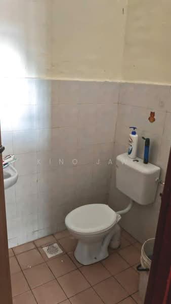 1-storey Terraced House for Sale in Taman Universiti (Skudai) - Kino Jaw - Bathroom - PropertyGuru.com.my
