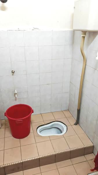 1-storey Terraced House for Sale in Taman Universiti (Skudai) - Kino Jaw - Bathroom - PropertyGuru.com.my
