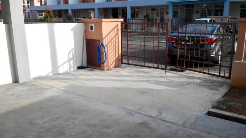 2-storey Terraced House for Sale in Sungai Buloh (Selangor) - Firdaus Hamidun - Exterior - PropertyGuru.com.my
