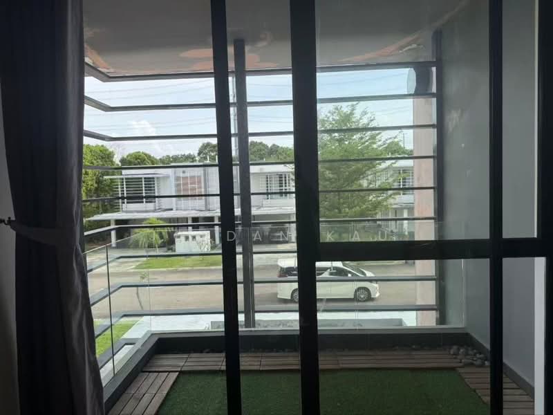 Semi-Detached House for Sale in Iskandar Puteri (Nusajaya) (Johor) - Jordan Kau - Balcony - PropertyGuru.com.my