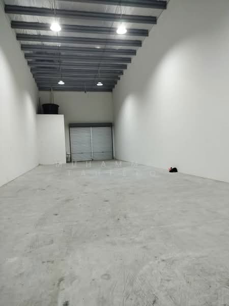Warehouse for Rent in Senawang (Negeri Sembilan) - Muhammad Taufeeq - Interior - PropertyGuru.com.my