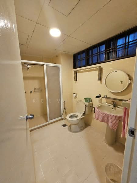Pangsapuri untuk Disewa di Ramin Apartment - Kelvin Ho - Bathroom - PropertyGuru.com.my