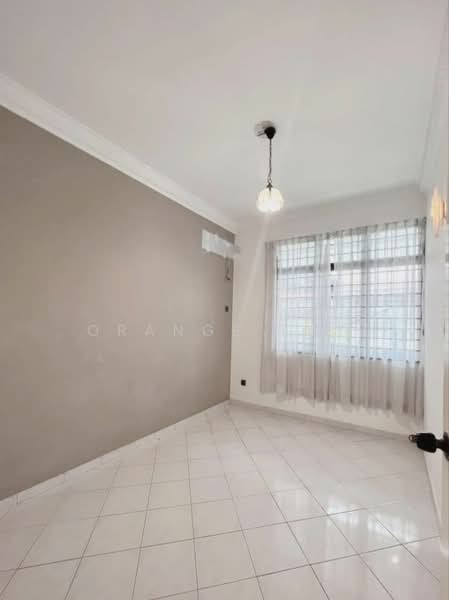 Semi-Detached House for Sale in Taman Molek (Johor Bahru) - Orange Koh - Interior - PropertyGuru.com.my